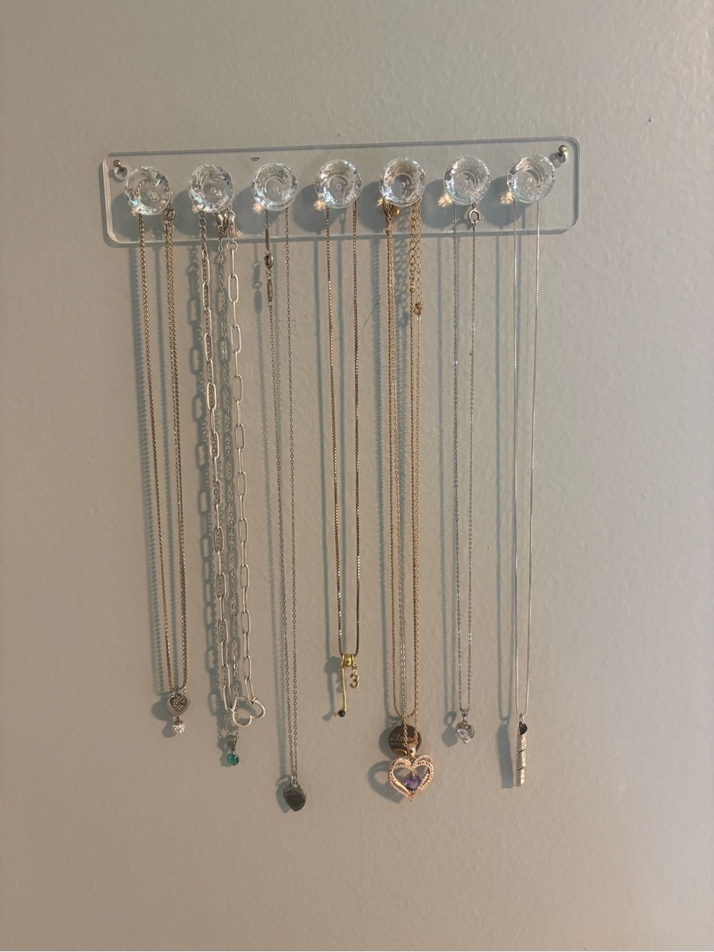 Acrylic necklace holder